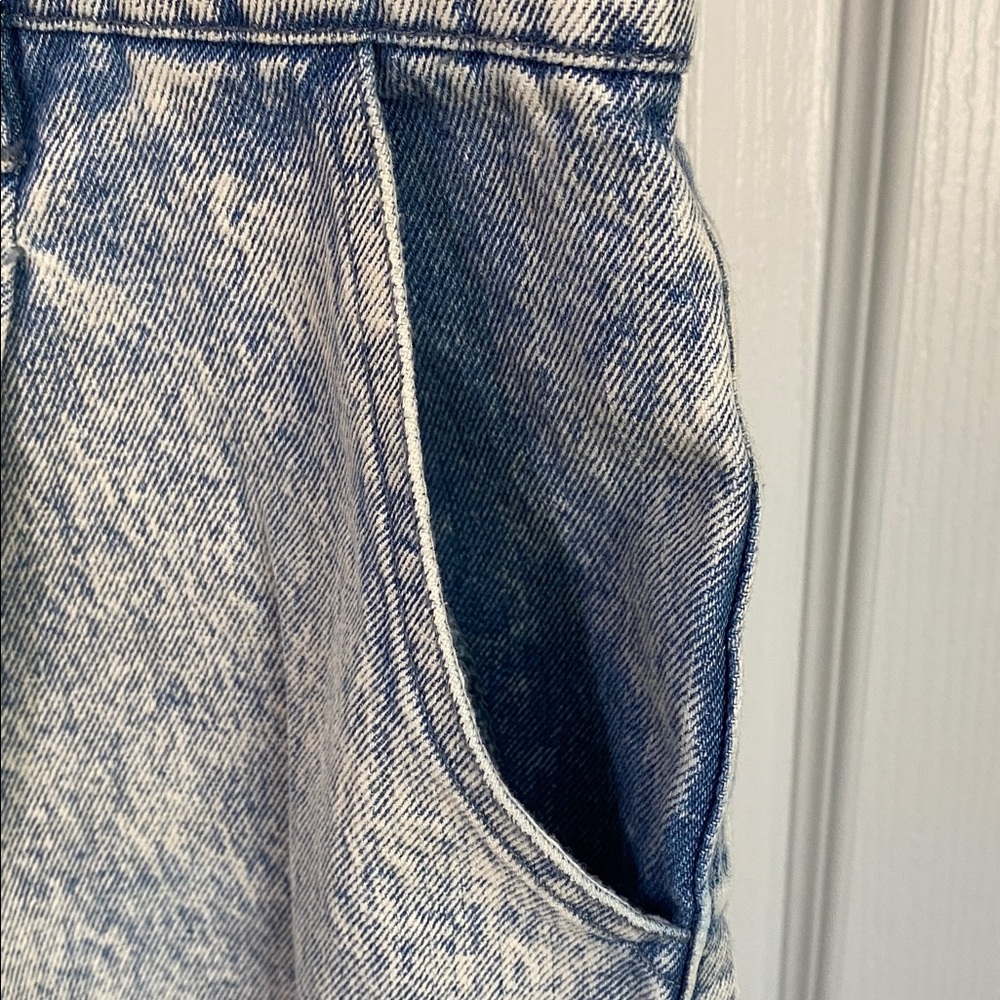 BLANKNYC Head‎ Backstage Acid Washed 80s-90s Inspired Denim Romper - Picture 12 of 13
